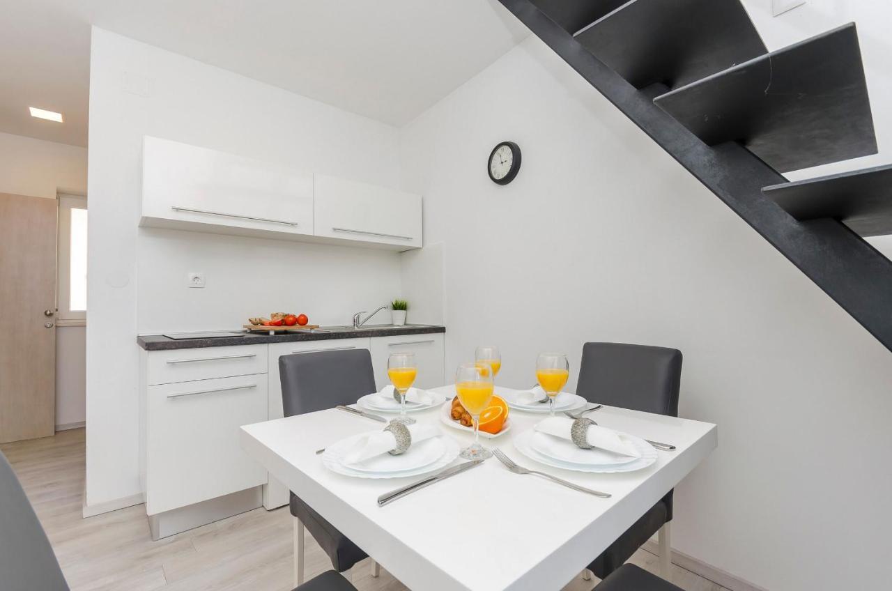Apartments And Rooms Adriatic Suites Σίμπενικ Εξωτερικό φωτογραφία