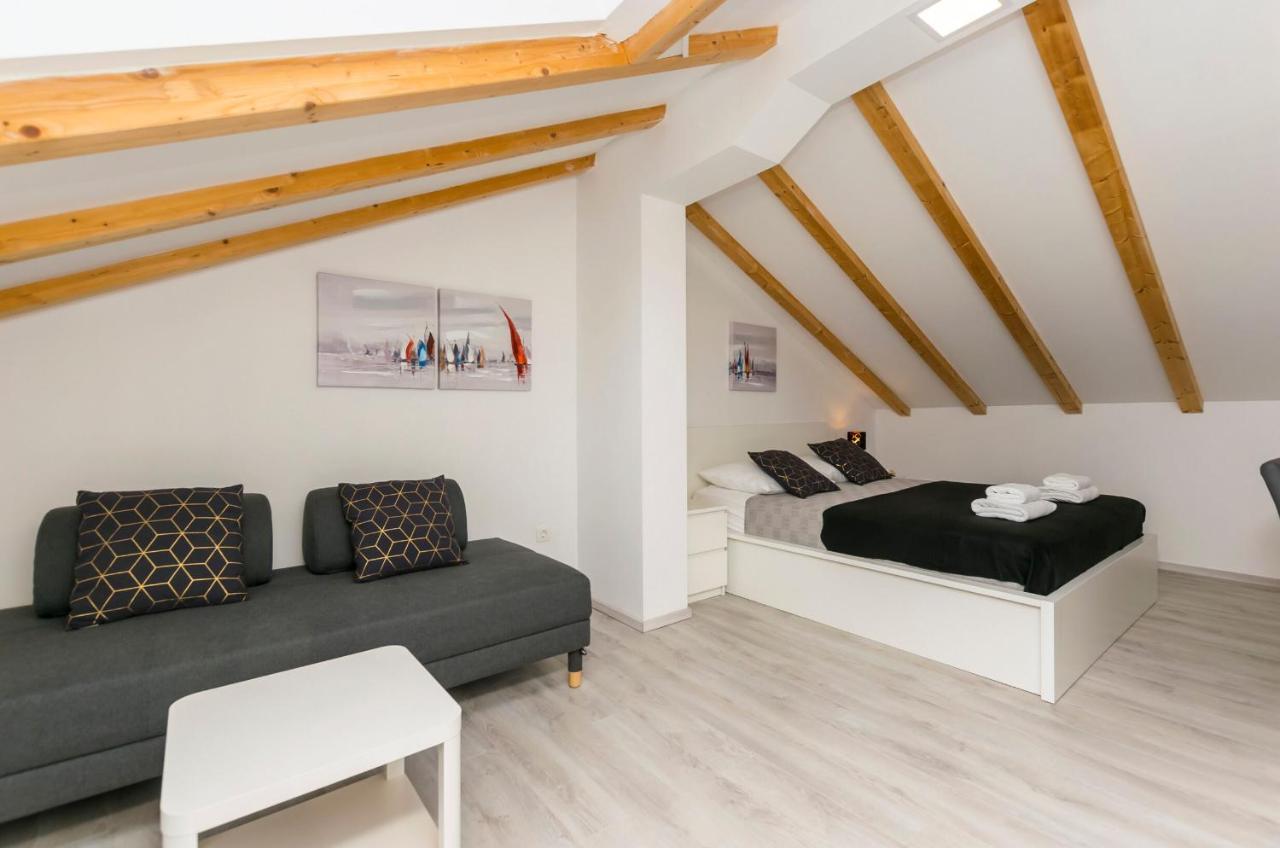 Apartments And Rooms Adriatic Suites Σίμπενικ Εξωτερικό φωτογραφία