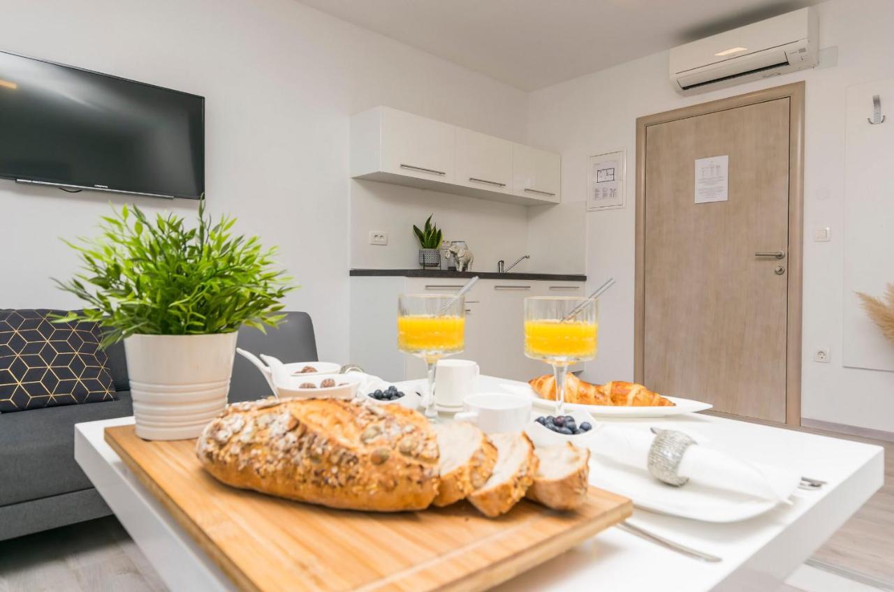 Apartments And Rooms Adriatic Suites Σίμπενικ Εξωτερικό φωτογραφία