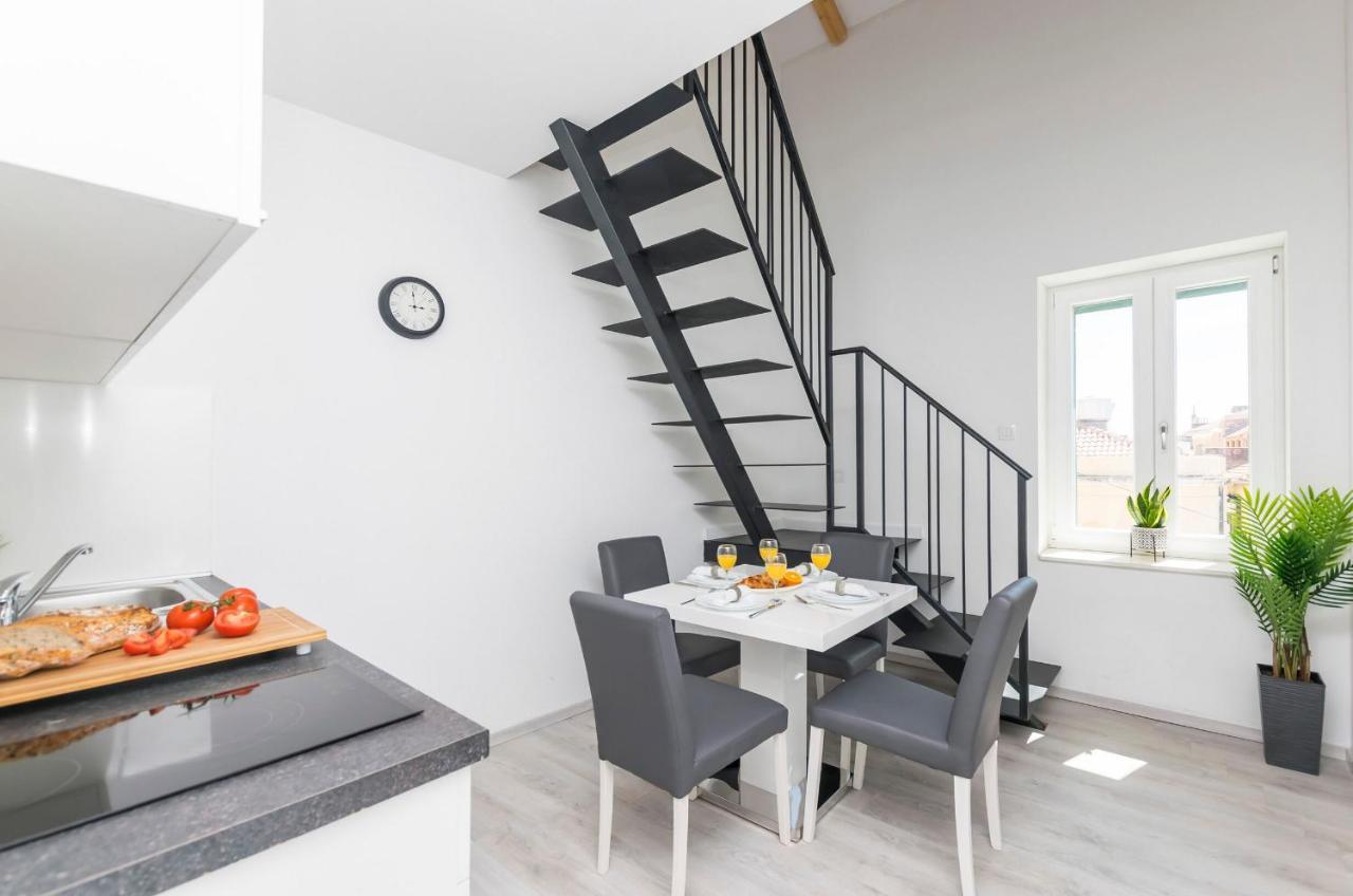 Apartments And Rooms Adriatic Suites Σίμπενικ Εξωτερικό φωτογραφία