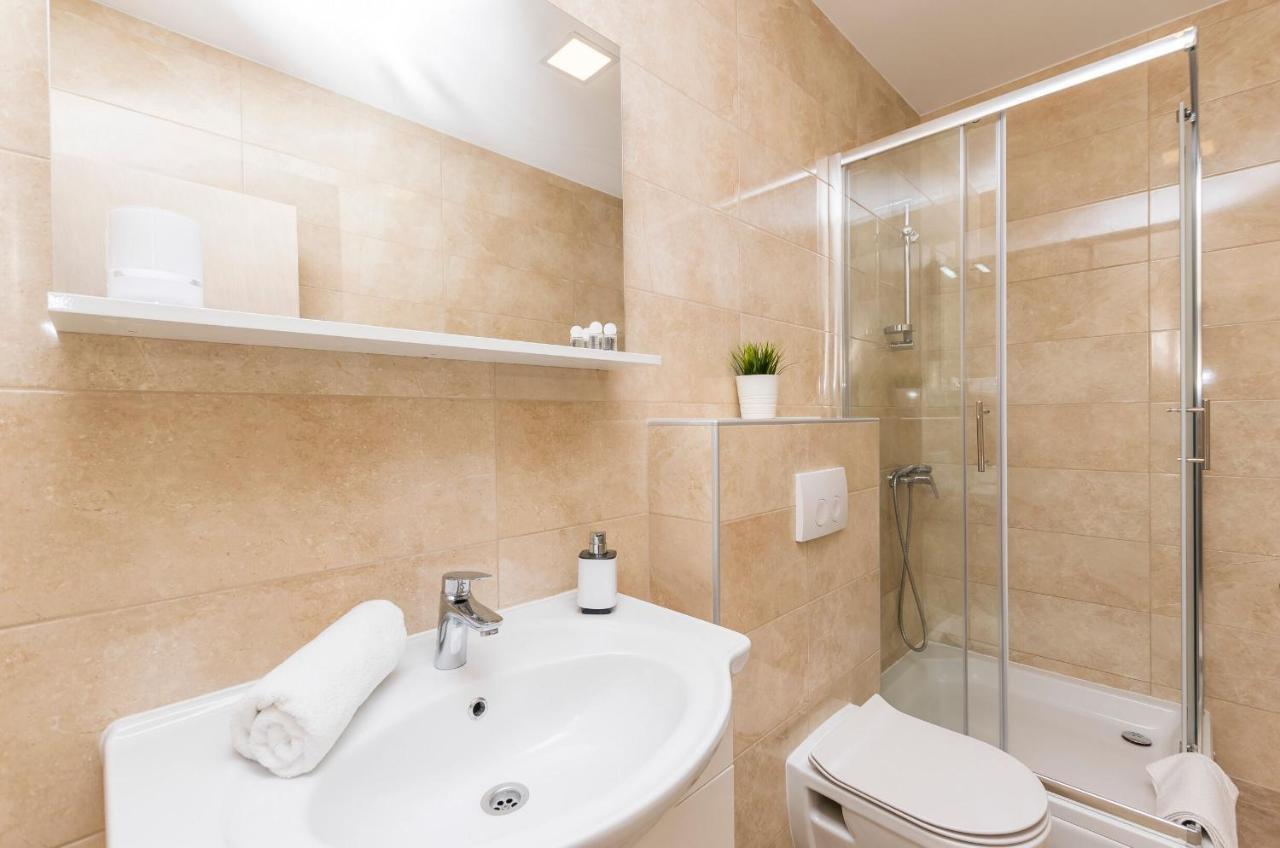 Apartments And Rooms Adriatic Suites Σίμπενικ Εξωτερικό φωτογραφία