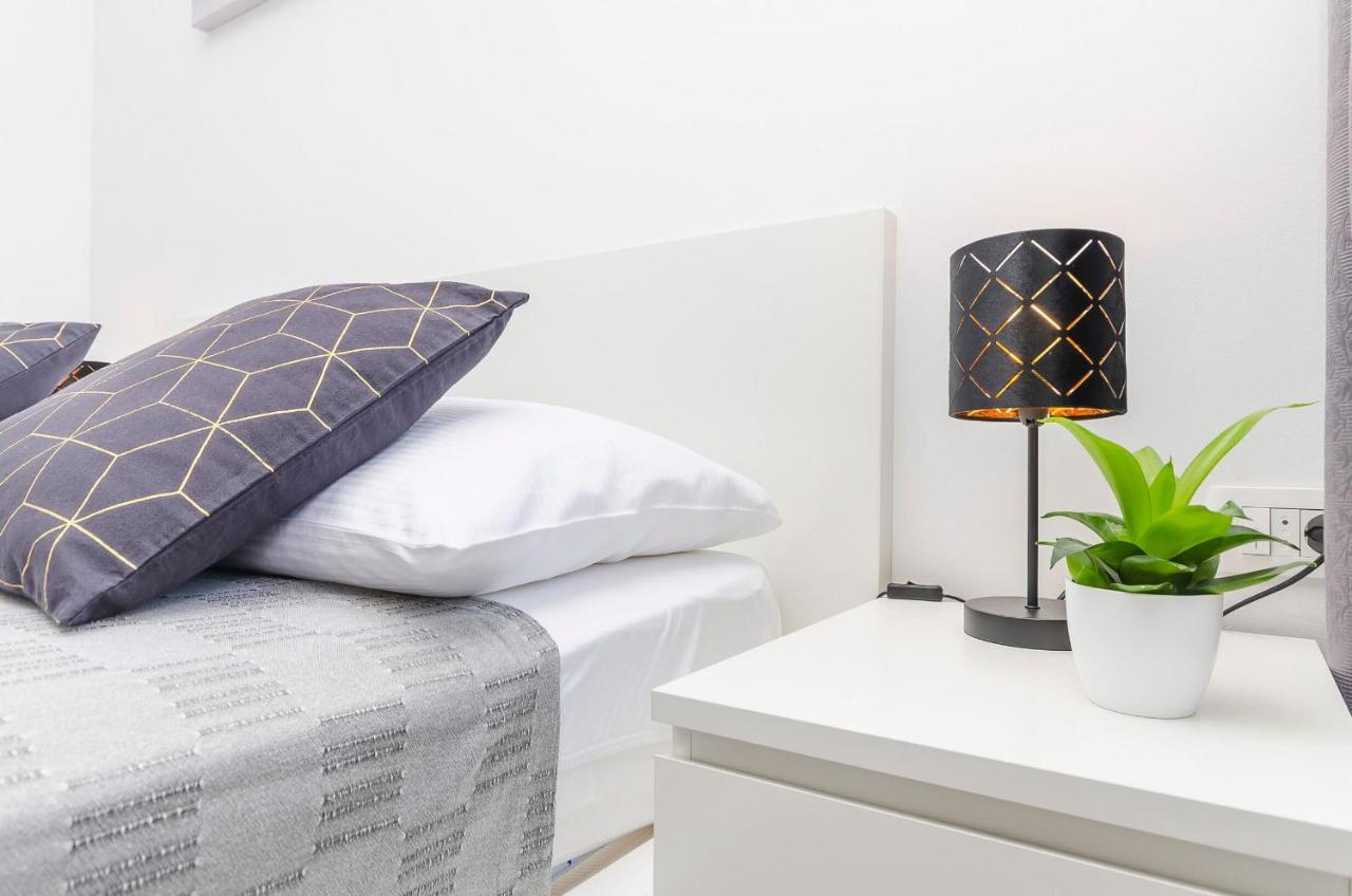 Apartments And Rooms Adriatic Suites Σίμπενικ Εξωτερικό φωτογραφία
