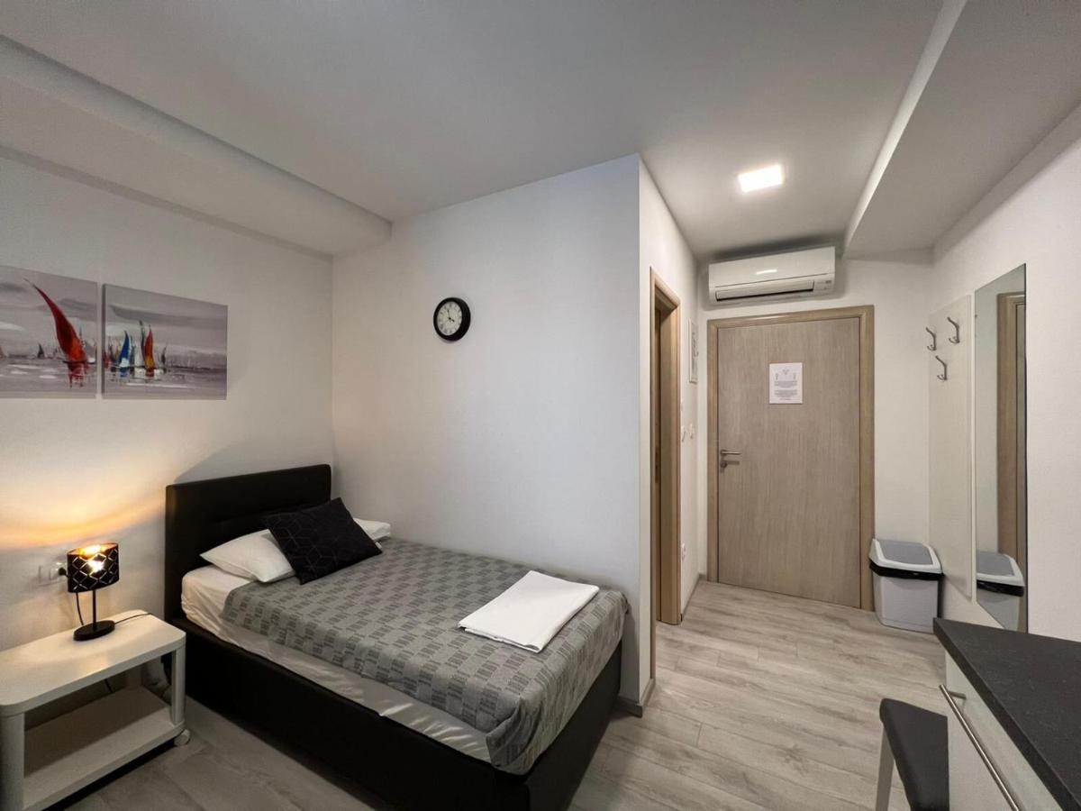 Apartments And Rooms Adriatic Suites Σίμπενικ Εξωτερικό φωτογραφία