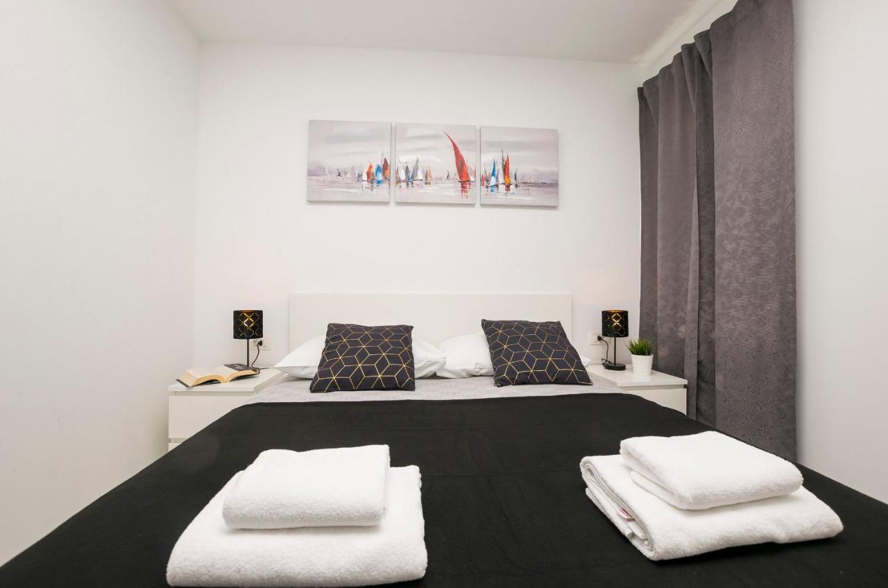 Apartments And Rooms Adriatic Suites Σίμπενικ Εξωτερικό φωτογραφία