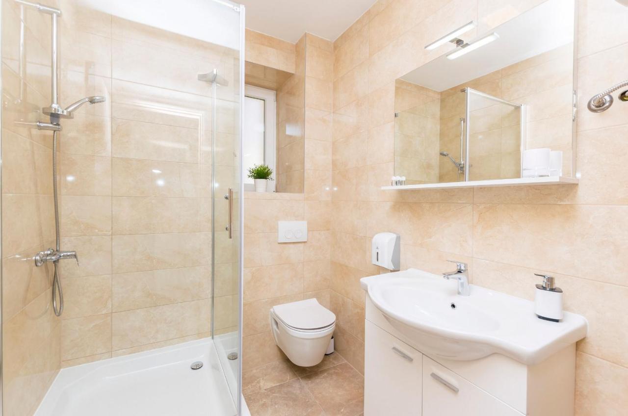 Apartments And Rooms Adriatic Suites Σίμπενικ Εξωτερικό φωτογραφία