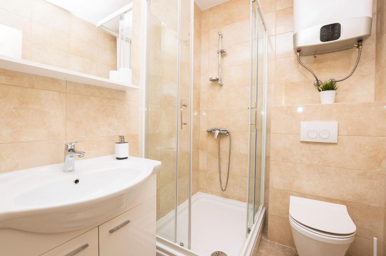 Apartments And Rooms Adriatic Suites Σίμπενικ Εξωτερικό φωτογραφία
